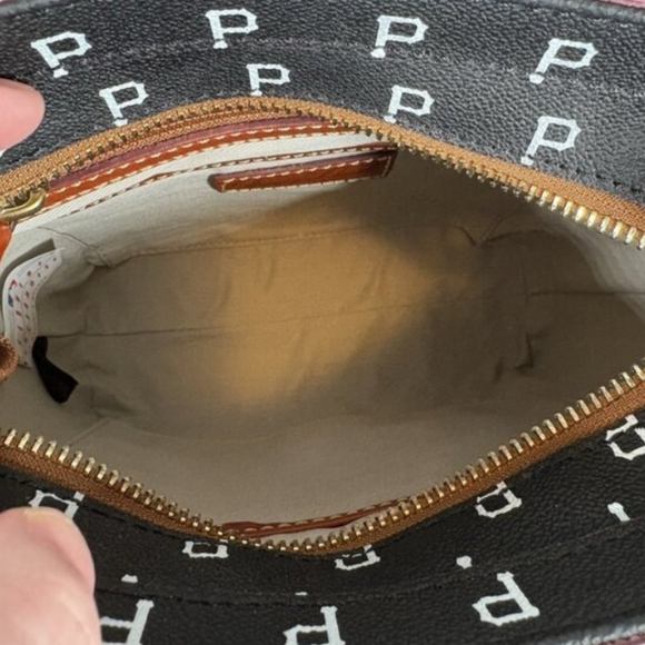 Pittsburgh Pirates Dooney & Bourke Small Zip Crossbody Bag - Picture 9 of 10